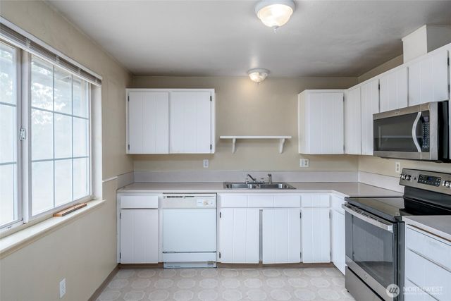 8858 81st Avenue SW, Lakewood, WA 98498