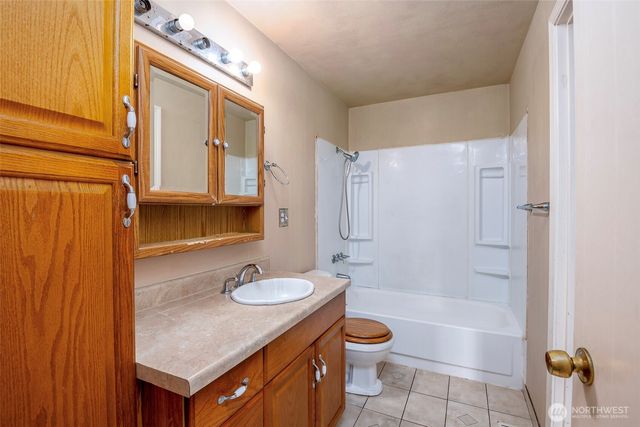 8858 81st Avenue SW, Lakewood, WA 98498