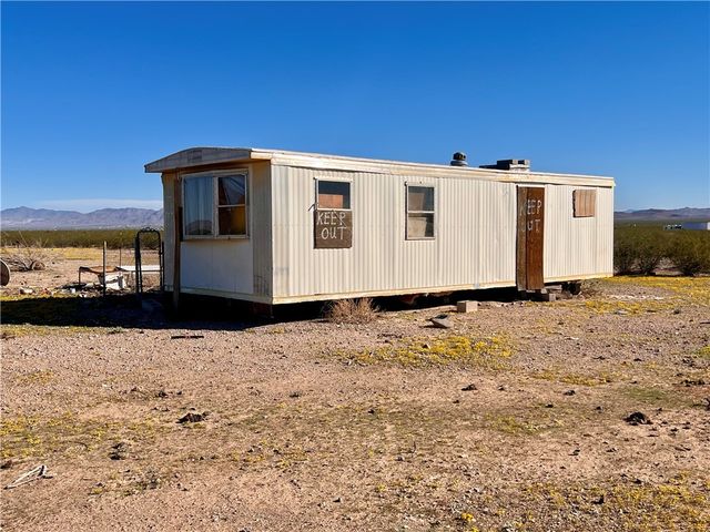 6155 W Mayan Drive, Golden Valley, AZ 86413