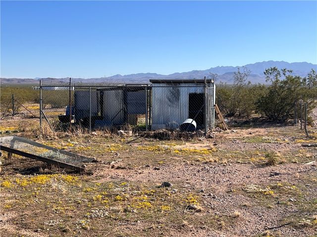 6155 W Mayan Drive, Golden Valley, AZ 86413