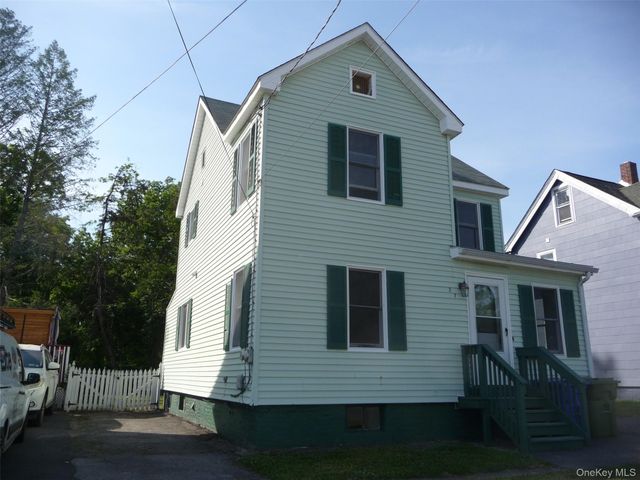 27 Oliver Avenue, Middletown, NY 10940