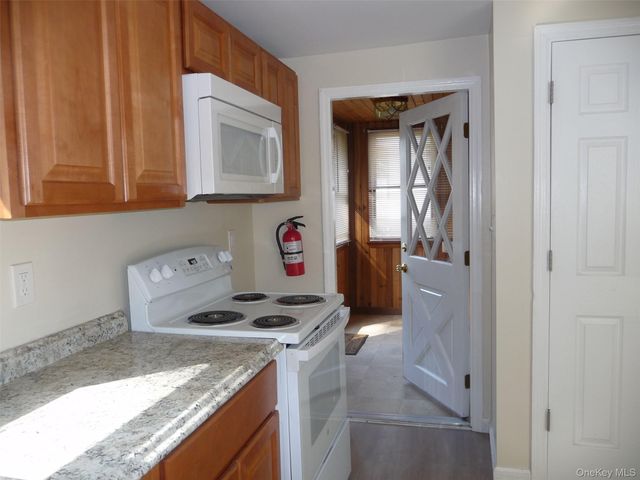 27 Oliver Avenue, Middletown, NY 10940