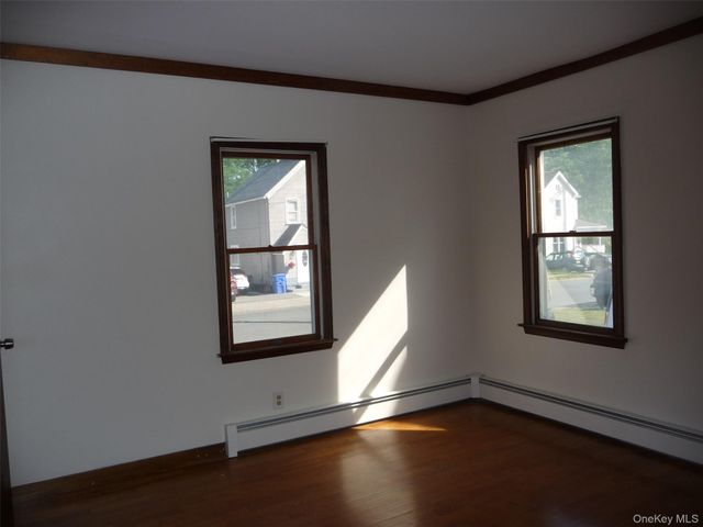 27 Oliver Avenue, Middletown, NY 10940
