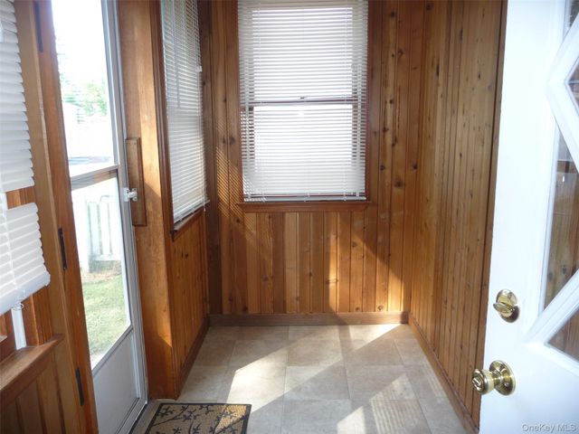 27 Oliver Avenue, Middletown, NY 10940
