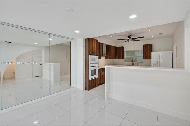 8875 SW 62nd Ter 10-D, Miami, FL 33173