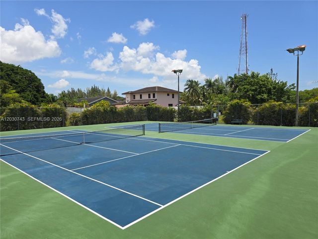 8875 SW 62nd Ter 10-D, Miami, FL 33173