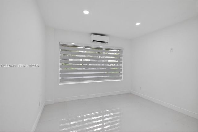 8875 SW 62nd Ter 10-D, Miami, FL 33173