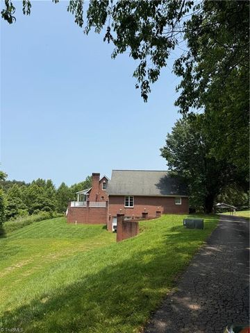591 FOX Road, Wilkesboro, NC 28697