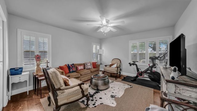 6820 Cumberland Road, Fort Worth, TX 76116