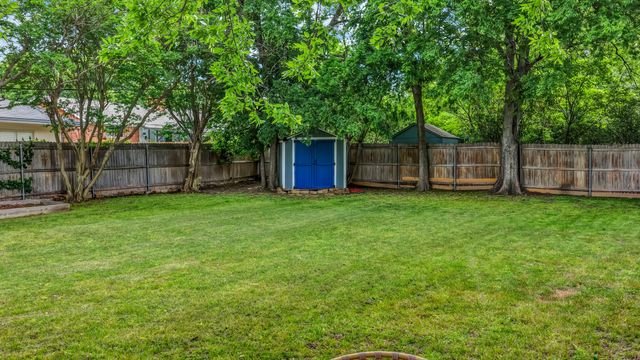 6820 Cumberland Road, Fort Worth, TX 76116