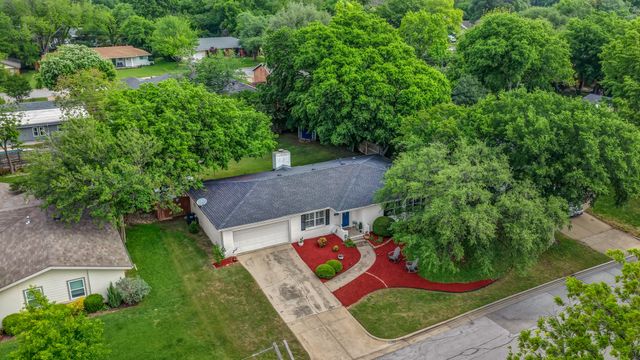 6820 Cumberland Road, Fort Worth, TX 76116