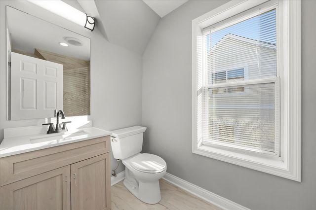 24 E 99th Place, Chicago, IL 60628