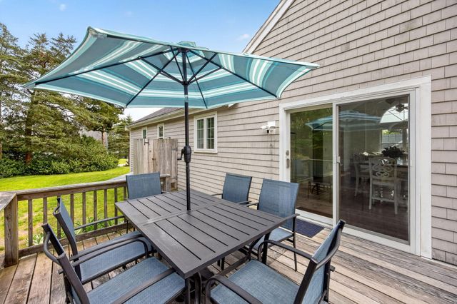 27 Bellavista Drive, Pocasset, MA 02559