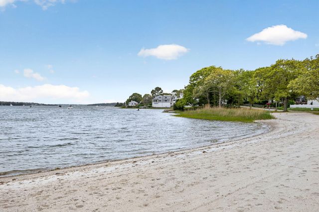 27 Bellavista Drive, Pocasset, MA 02559