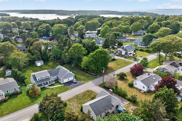 27 Bellavista Drive, Pocasset, MA 02559