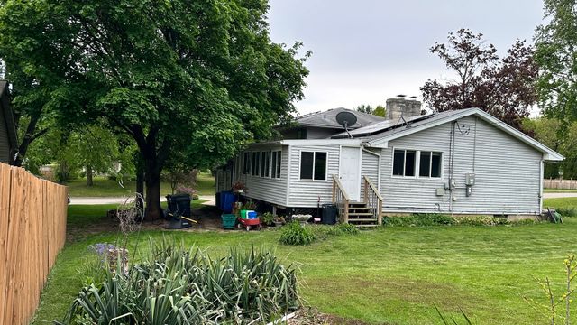 220 Beacon Drive, Belvidere, IL 61008