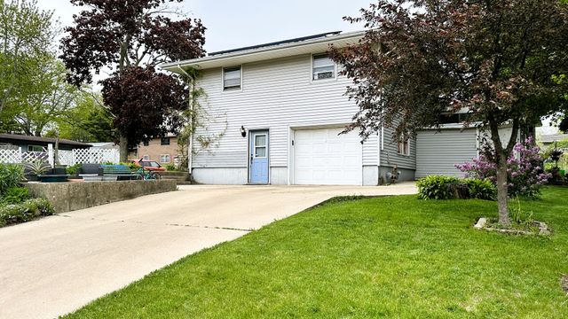 220 Beacon Drive, Belvidere, IL 61008