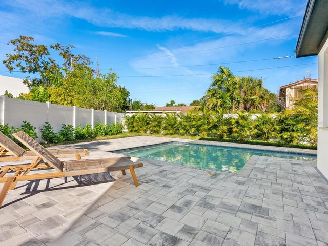 2303 LOMA LINDA STREET, Sarasota, FL 34239