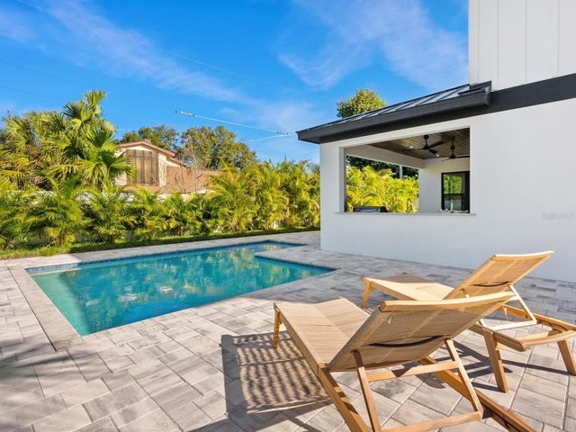 2303 LOMA LINDA STREET, Sarasota, FL 34239