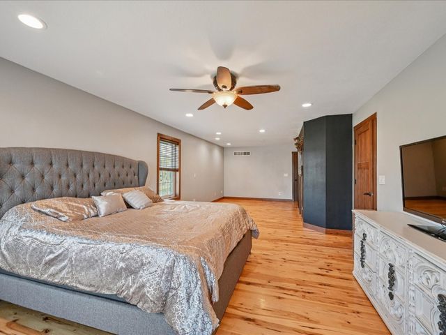 82 1st St Court, Atkins, IA 52206