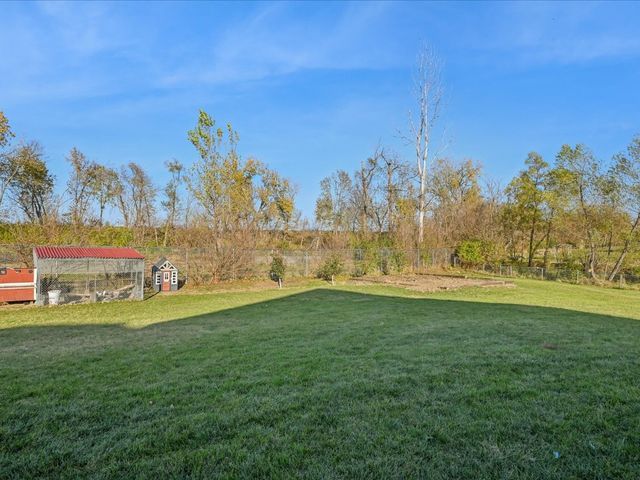 82 1st St Court, Atkins, IA 52206