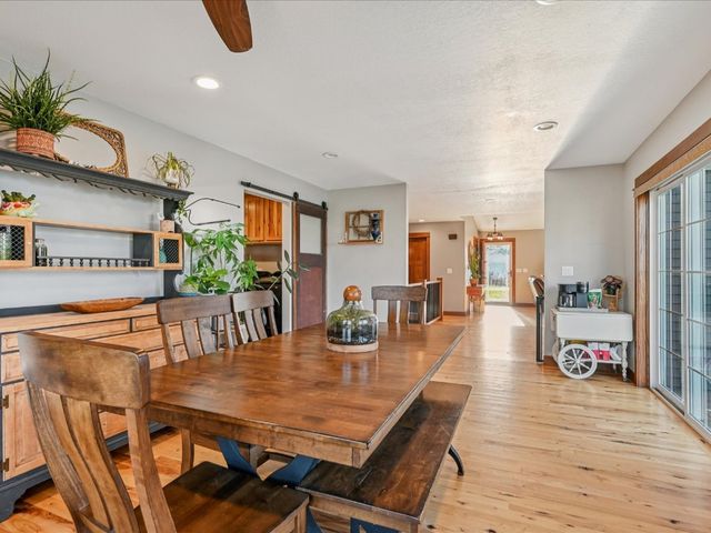 82 1st St Court, Atkins, IA 52206