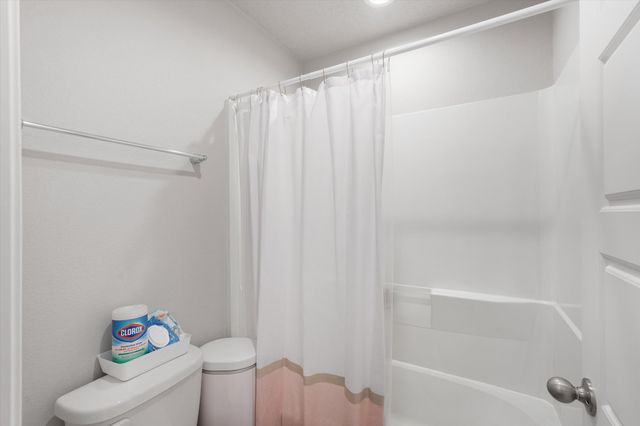 1536 Tierra Verde Loop NW, Los Lunas, NM 87031
