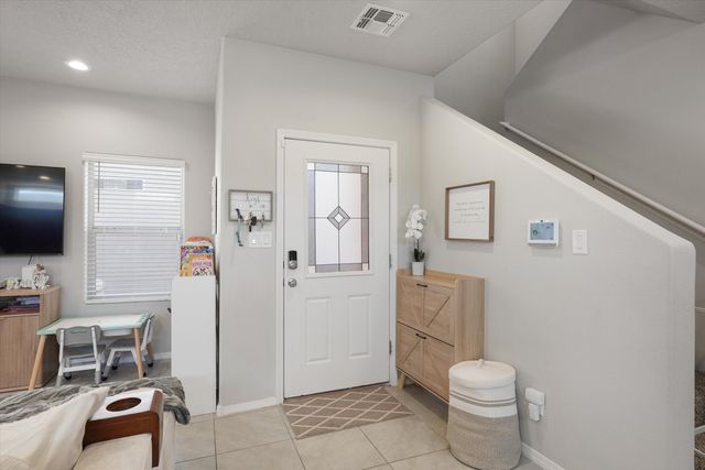 1536 Tierra Verde Loop NW, Los Lunas, NM 87031