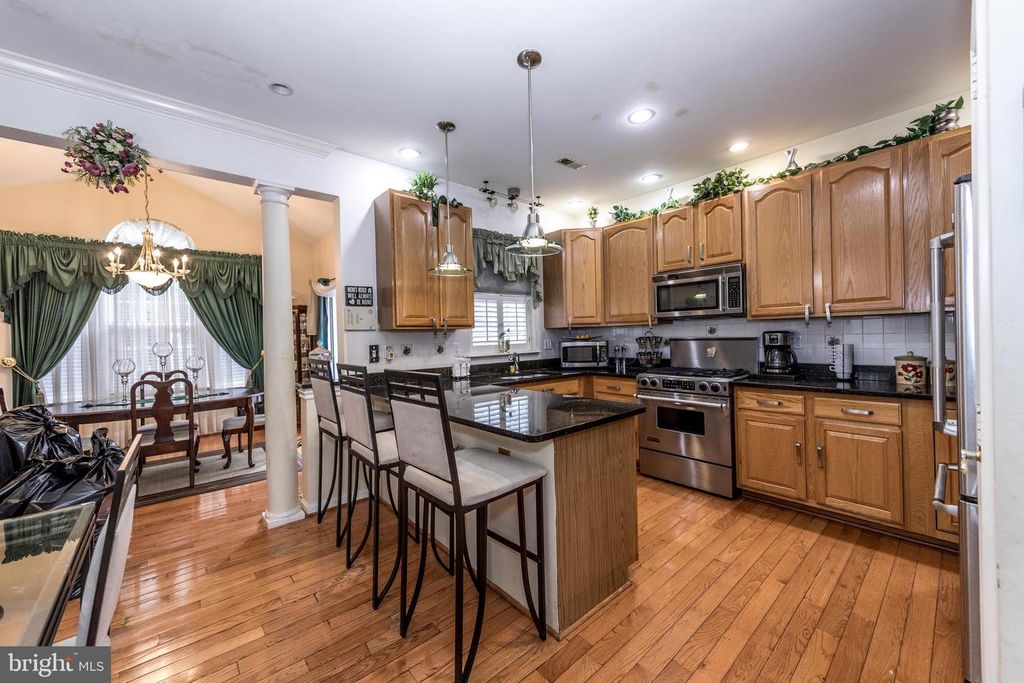 Image 10 of property listing at 466 DEER HILL CIR, Abingdon, MD 21009