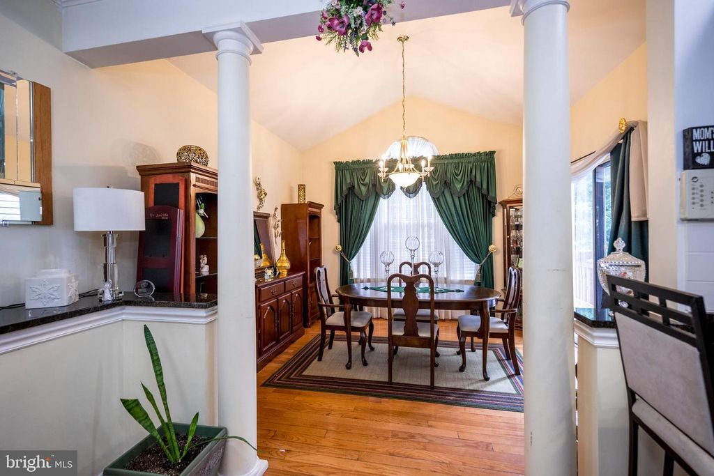 Image 14 of property listing at 466 DEER HILL CIR, Abingdon, MD 21009