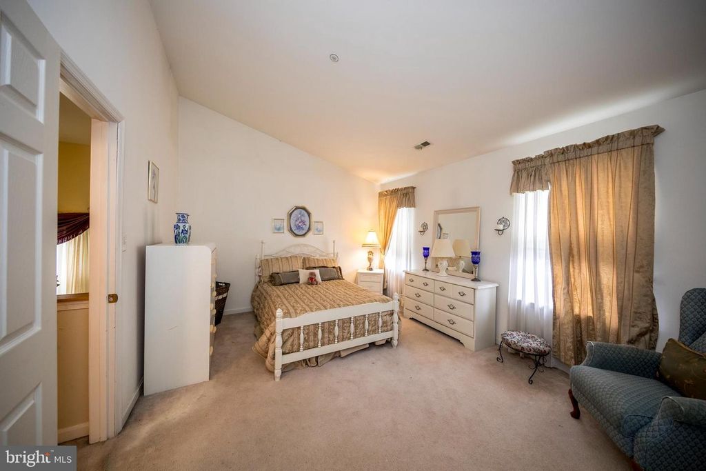 Image 17 of property listing at 466 DEER HILL CIR, Abingdon, MD 21009