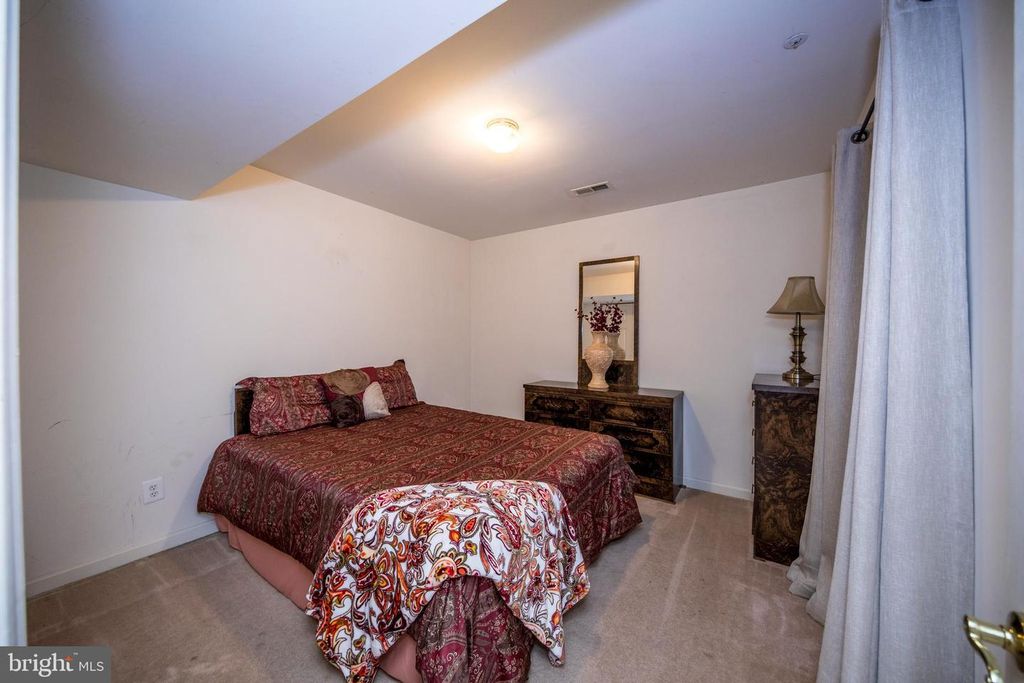 Image 26 of property listing at 466 DEER HILL CIR, Abingdon, MD 21009