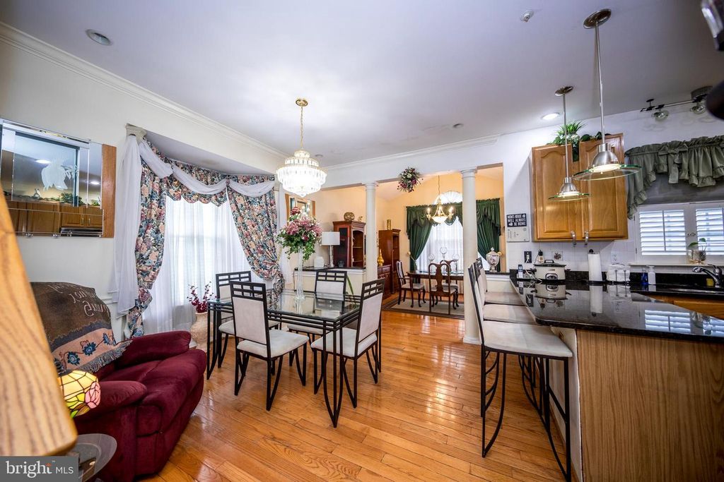 Image 9 of property listing at 466 DEER HILL CIR, Abingdon, MD 21009