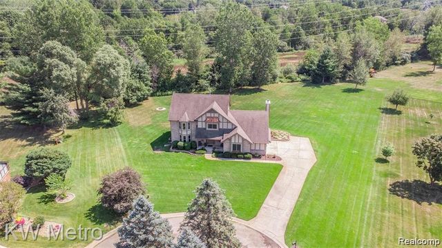 6886 Vail Court, Clarkston, MI 48348