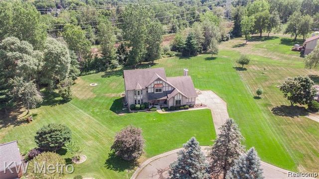 6886 Vail Court, Clarkston, MI 48348