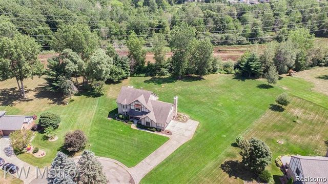 6886 Vail Court, Clarkston, MI 48348