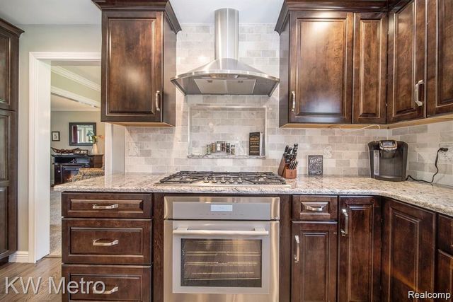 6886 Vail Court, Clarkston, MI 48348