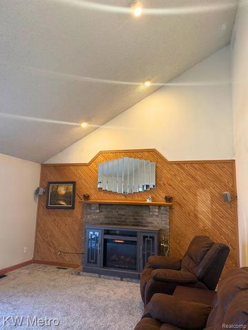 6886 Vail Court, Clarkston, MI 48348