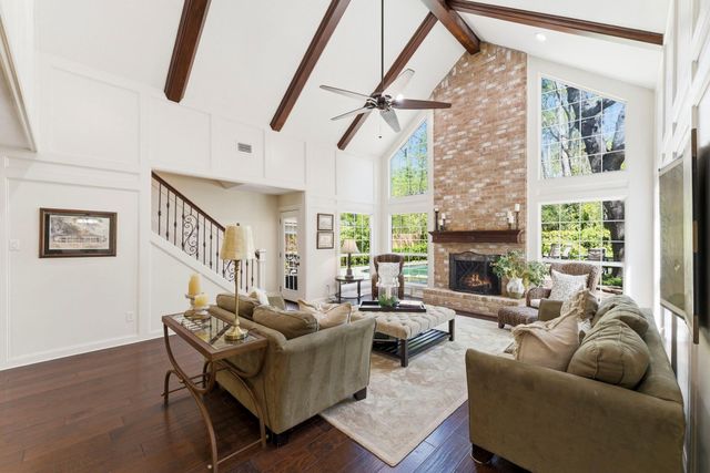 20 Falling Star Road, The Woodlands, TX 77381