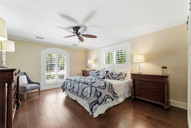 20 Falling Star Road, The Woodlands, TX 77381