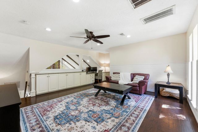 20 Falling Star Road, The Woodlands, TX 77381