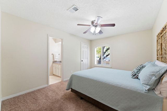 20 Falling Star Road, The Woodlands, TX 77381