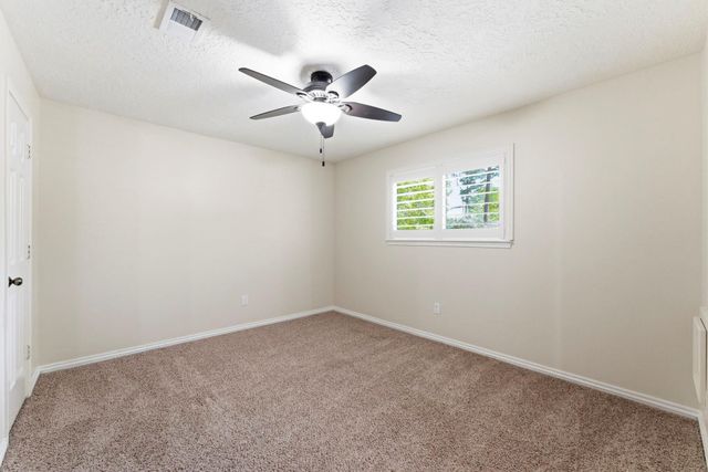 20 Falling Star Road, The Woodlands, TX 77381