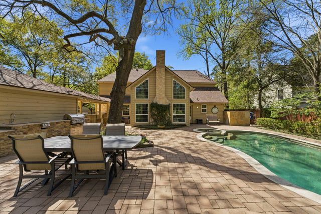 20 Falling Star Road, The Woodlands, TX 77381