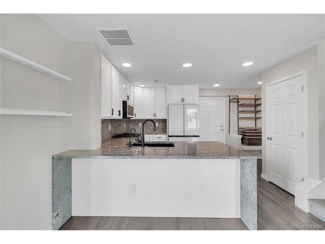 9811 E 56th Pl, Denver, CO 80238