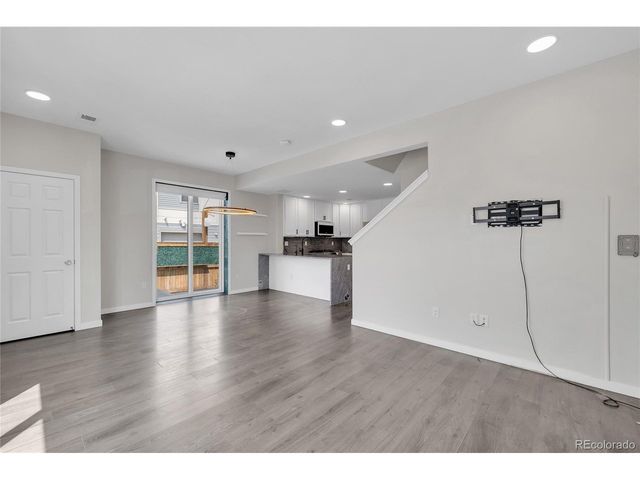 9811 E 56th Pl, Denver, CO 80238