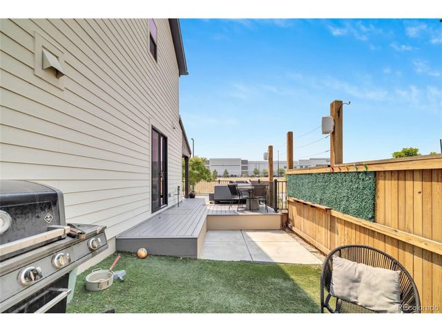 9811 E 56th Pl, Denver, CO 80238