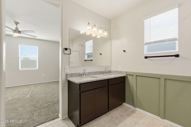 5223 E DIATOMITE Drive, San Tan Valley, AZ 85143