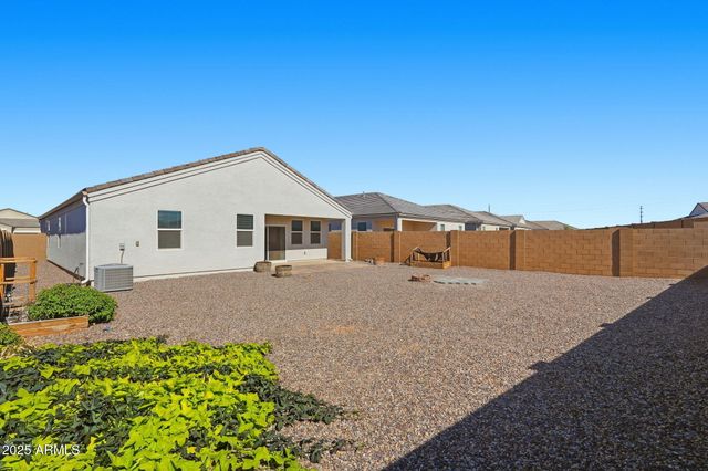 5223 E DIATOMITE Drive, San Tan Valley, AZ 85143