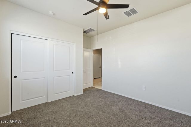 5223 E DIATOMITE Drive, San Tan Valley, AZ 85143